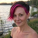 Nadinara, 33 года