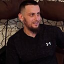 Ali, 33 года