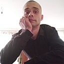 One, 31 год