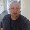 Ден, 42 года