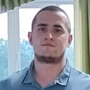 Максим, 33 года