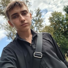 Фотография мужчины Денис, 18 лет из г. Свердловск