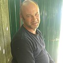 Валєра, 37 лет
