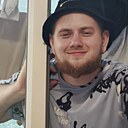 Максим, 24 года