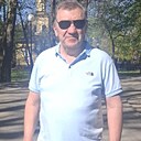 Володя, 61 год