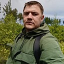 Ден, 33 года