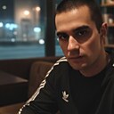 Макс, 24 года