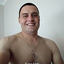 Миша, 42 года