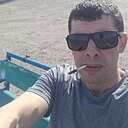 Max, 44 года