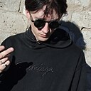 Хан, 18 лет