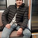 Достон, 32 года