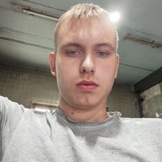Фотография мужчины Андрей, 18 лет из г. Саратов