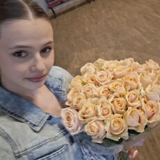 Фотография девушки София, 18 лет из г. Санкт-Петербург