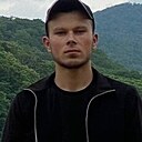 Jahongir, 22 года