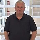 Михаил, 42 года