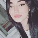 Софа, 22 года