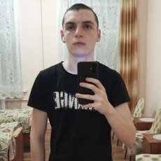 Фотография мужчины Михаил, 18 лет из г. Приволжск