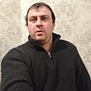 Али, 33 года