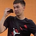 Максим, 21 год