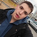 Денис, 22 года