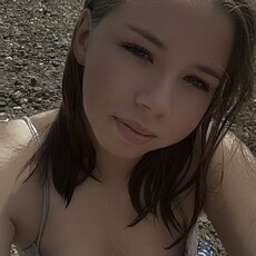 Фотография девушки Алина, 18 лет из г. Магнитогорск