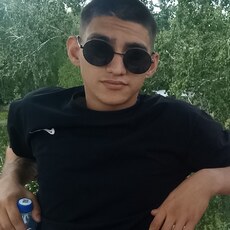 Фотография мужчины Rashad, 21 год из г. Челябинск