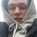 Макс, 24 года