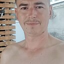 Макс, 32 года