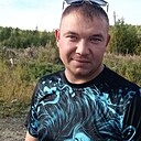 Lexus, 33 года