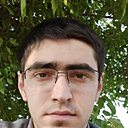 Миляв, 19 лет