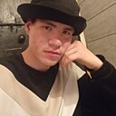 Артур, 19 лет
