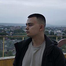 Фотография мужчины Денис, 22 года из г. Ачинск