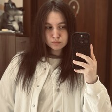 Фотография девушки Арина, 20 лет из г. Зеленогорск (Красноярский Край)