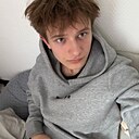 Максим, 20 лет