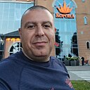 Макс, 44 года