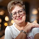Незнакомка, 60 лет