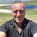Araaik, 51 год