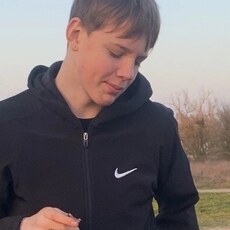 Фотография мужчины Артём, 18 лет из г. Буденновск