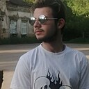 Максим, 22 года