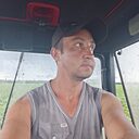 Ден, 33 года