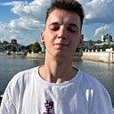 Роман, 22 года