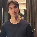 Максим, 22 года