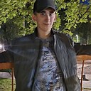 Ришат, 21 год