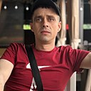 Михаил, 33 года