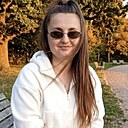 Янэска, 30 лет