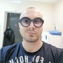 Den, 42 года
