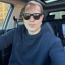 Илья, 33 года