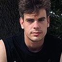 Денис, 24 года
