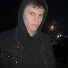 Фотография мужчины Юра, 19 лет из г. Омск