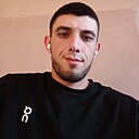 Salim, 23 года